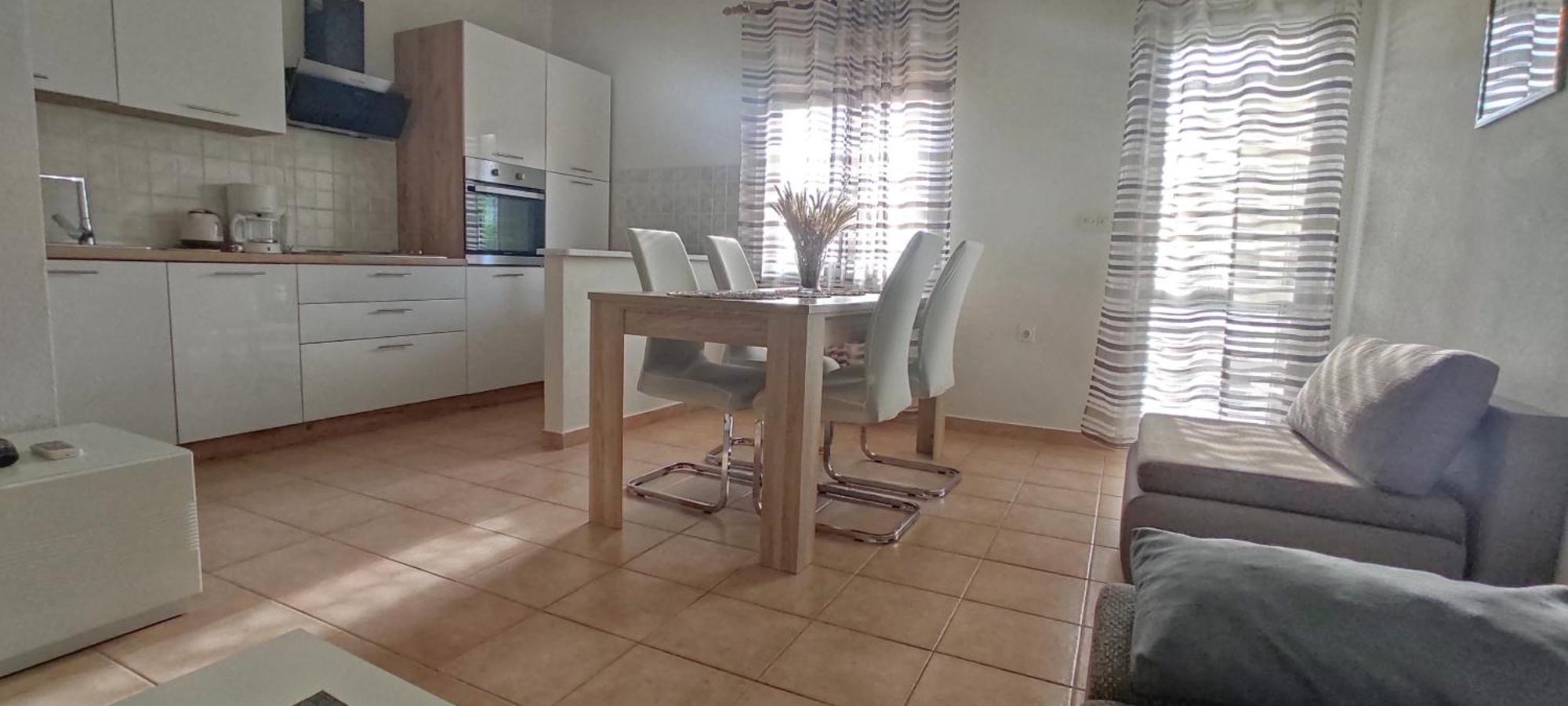 Apartment Franic *